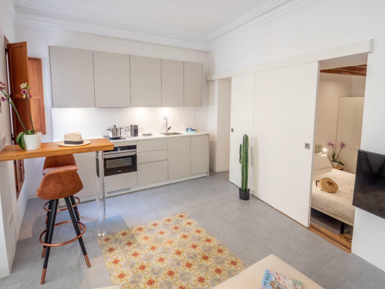 Es Palauet Brandnew One Suite Apartment In Ibiza Center Cidade de Ibiza Exterior foto