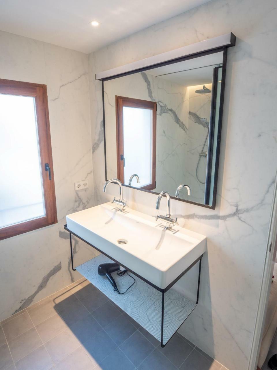 Es Palauet Brandnew One Suite Apartment In Ibiza Center Cidade de Ibiza Exterior foto